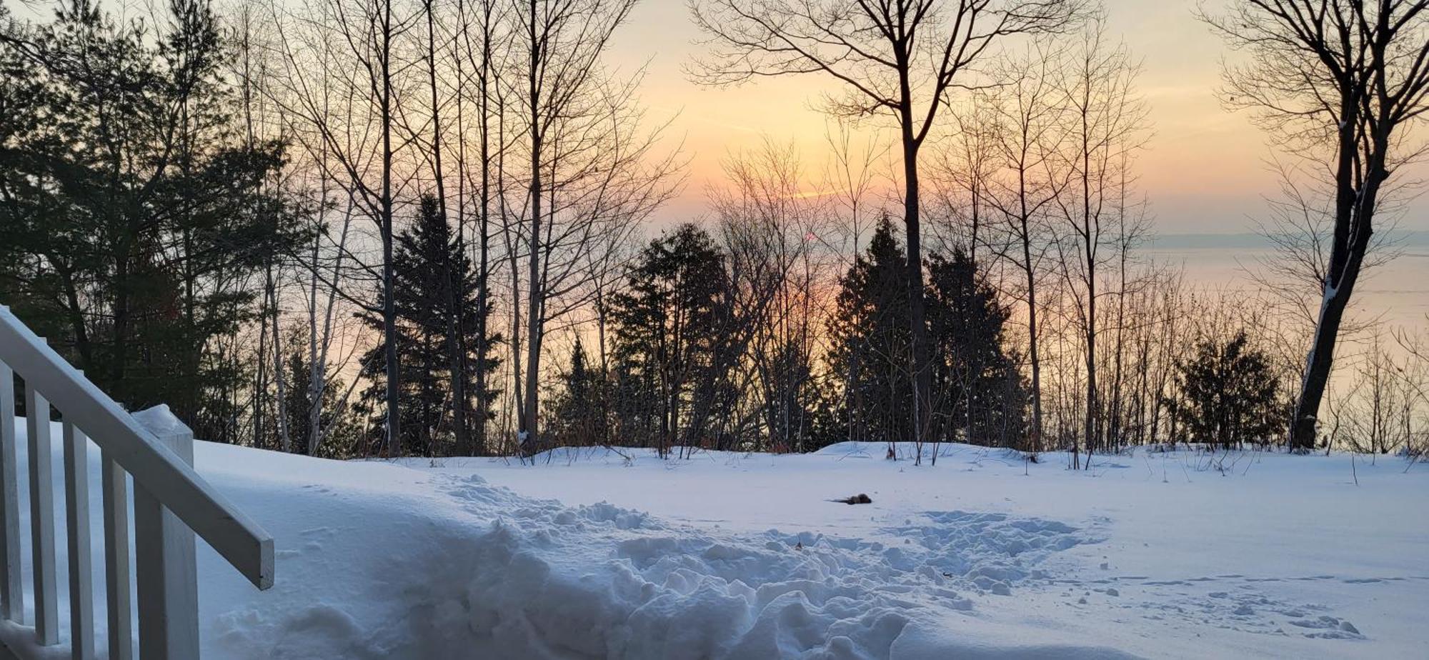 Chequamegon Lake Superior Lodge เบย์ฟิลด์ ภายนอก รูปภาพ