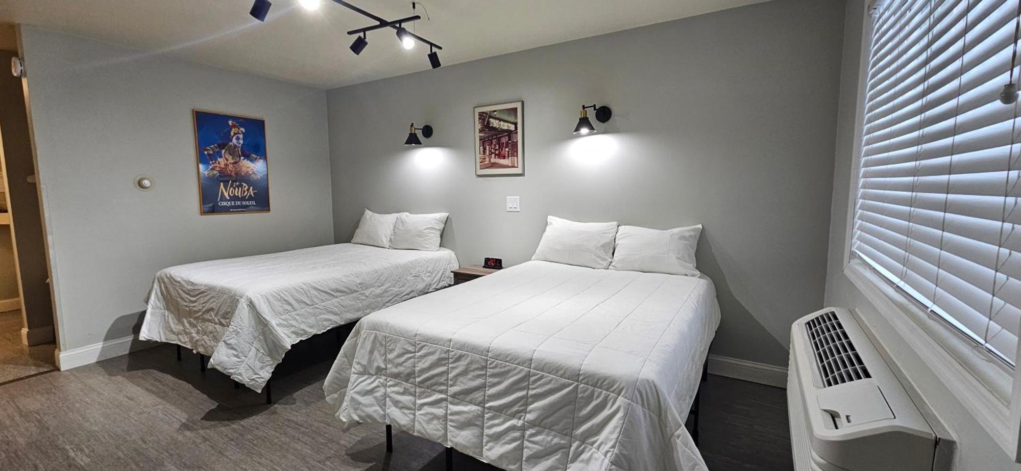 Chequamegon Lake Superior Lodge เบย์ฟิลด์ ภายนอก รูปภาพ