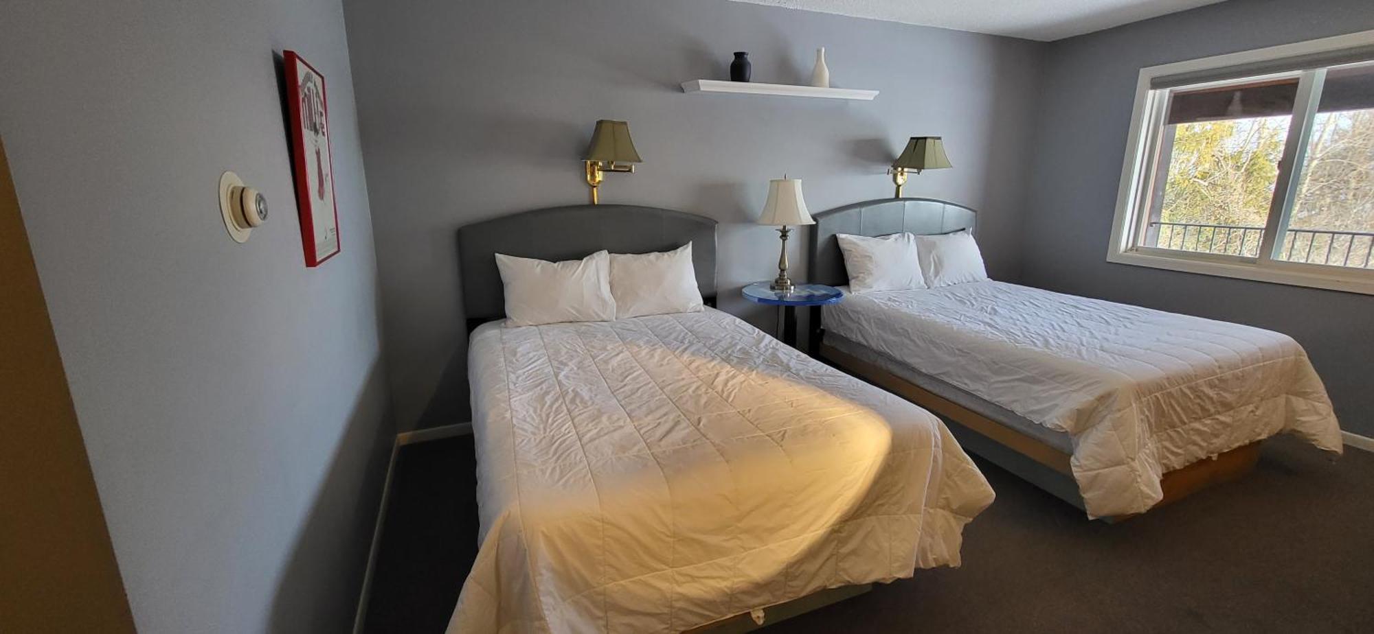 Chequamegon Lake Superior Lodge เบย์ฟิลด์ ภายนอก รูปภาพ