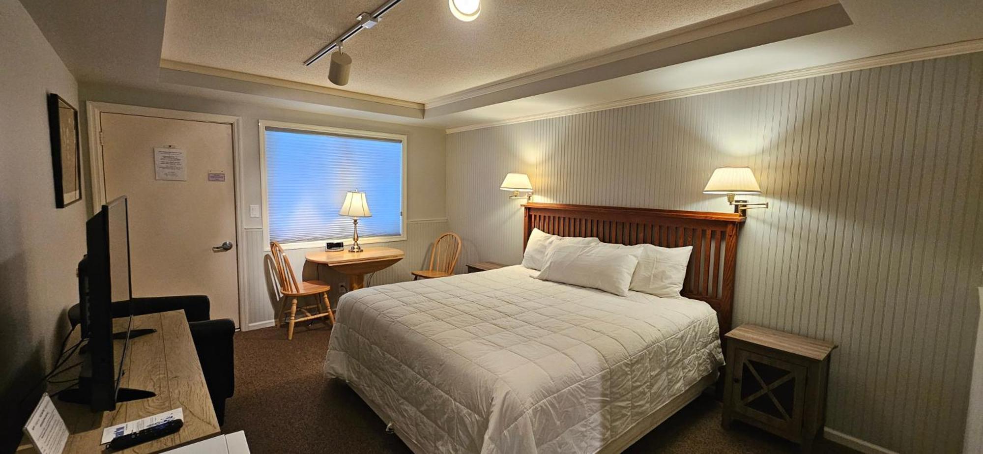 Chequamegon Lake Superior Lodge เบย์ฟิลด์ ภายนอก รูปภาพ