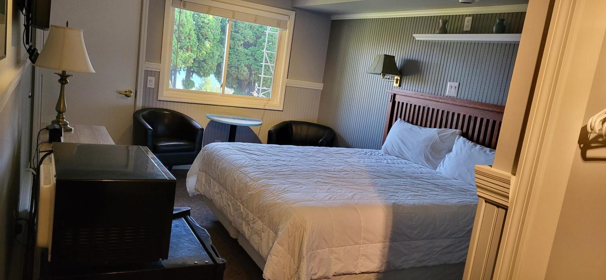 Chequamegon Lake Superior Lodge เบย์ฟิลด์ ภายนอก รูปภาพ